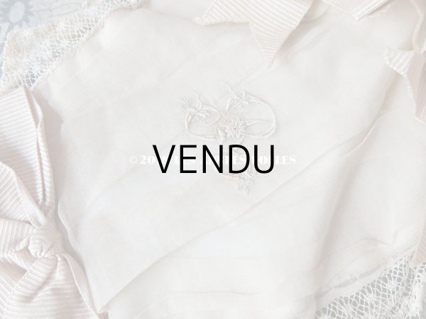 画像3: 1900年代 アンティーク コミュニオンのオモニエール ピンクベージュのリボン モノグラム【R】 (3)