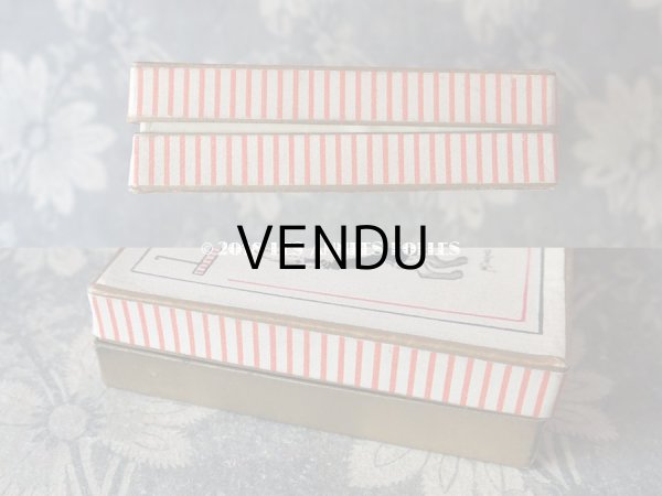 画像9: アンティーク ボンマルシェ ラングドシャのお菓子箱  LANGUES DE CHAT - AU BON MARCHE MAISON A.BOUCICAUT PARIS - (9)
