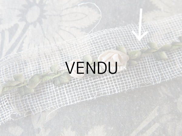 画像5: 未使用 19世紀末 アンティーク シルク製 ロココトリム 3つの白い薔薇 ロココリボン  (5)