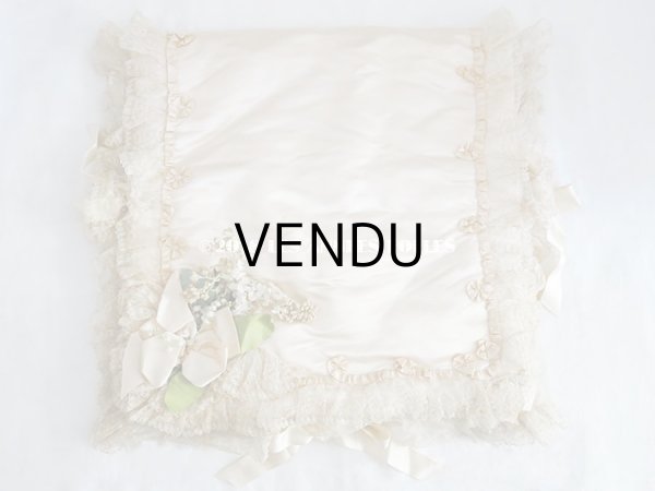 画像3: 新品同様 1900年代 アンティーク シルク製 ピンクベージュの大きなポシェット 鈴蘭＆ライラックのブーケ (3)