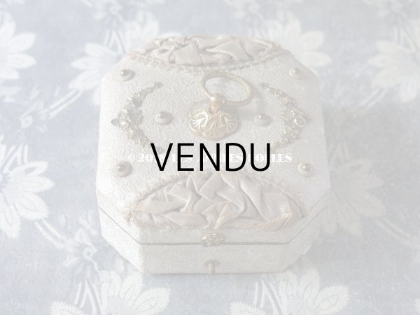 画像3: 19世紀 アンティーク ナポレオン3世時代 お菓子箱 ライムグレー 脚付き 木箱 ドラジェ & チョコレート  (3)