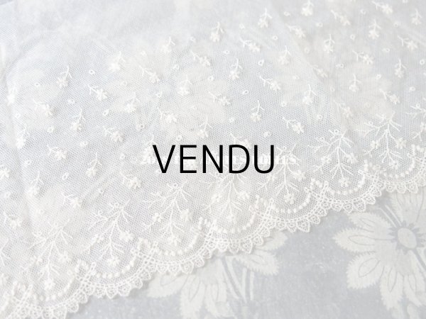 画像4: 1900年代 アンティーク 幅広 チュールレース 小さな花模様 エクリュ 1.08m  (4)