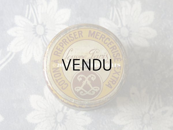 画像3: 1920年代 アンティーク 薔薇のガーランドのスレッドケース ルーブル百貨店 - LOUVRE PARIS - (3)