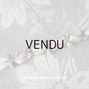 画像: 19世紀末 アンティーク  シルク製 2色の薔薇のロココトリム  ロココリボン 
