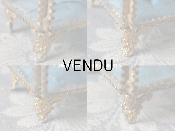 画像10: アンティーク ジュエリーボックス　スモーキーブルーのクッション (10)