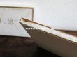 画像17: ＊蚤の市セット＊ 19世紀末 アンティーク 結婚式用ハンカチの紙箱 2点セット ゴールドの美しいモノグラム【 IE 】入り　 (17)