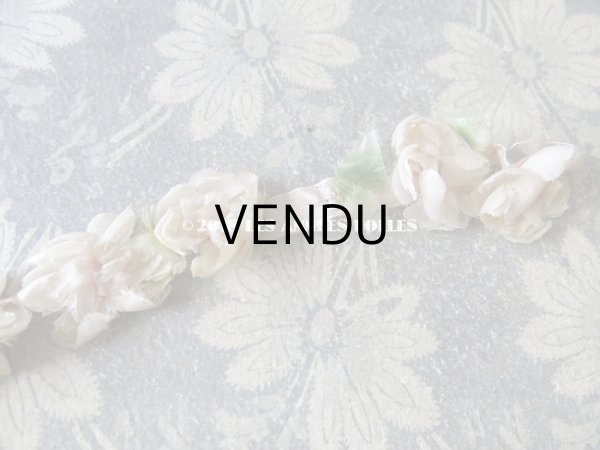 画像7: 1900年代 アンティーク シルクシフォンの薔薇のリース 淡いピンク (7)