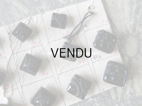 画像5: 1900年代 アンティーク 小さなボタンのサンプラー フレンチジェット  6〜9mm 20ピース (5)