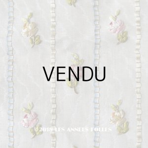 画像: 19世紀 アンティーク 薔薇のリボン刺繍　ファブリック パネル