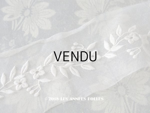 画像1: 1930年代 アンティーク 花模様の刺繍入り 幅広 チュールレース  (1)