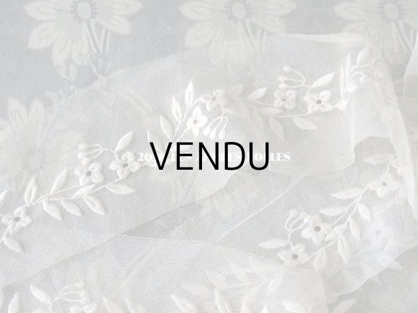 画像4: 1930年代 アンティーク 花模様の刺繍入り 幅広 チュールレース  (4)