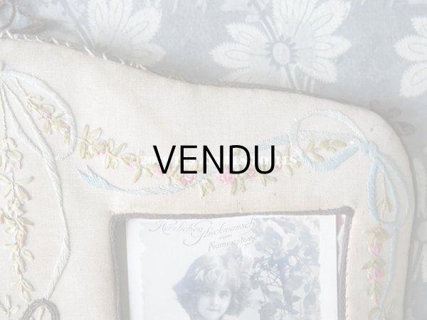 画像7: アンティーク リボン刺繍のフォトフレーム 薔薇の花かご＆薔薇とリボンのガーランド (7)