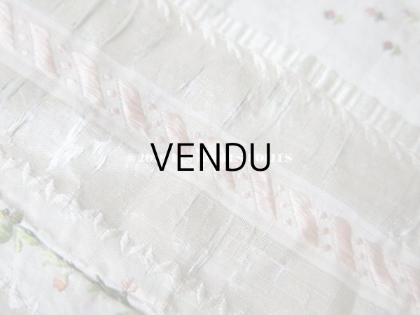 画像7: 18世紀 アンティーク シルク製 ファブリック 薄紫の花とピンクのリボン 37×70cm (7)