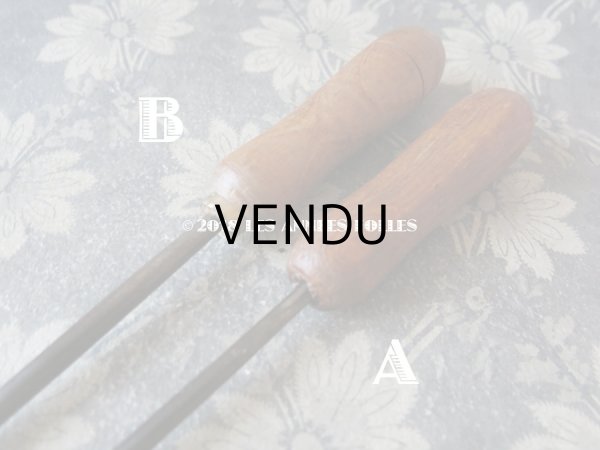 画像3: 19世紀 アンティーク こて 古いコサージュ店  造花 (3)