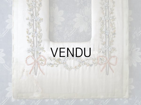 画像3: アンティーク リボン刺繍のフレーム 薔薇とリボン＆勿忘草のガーランド (3)