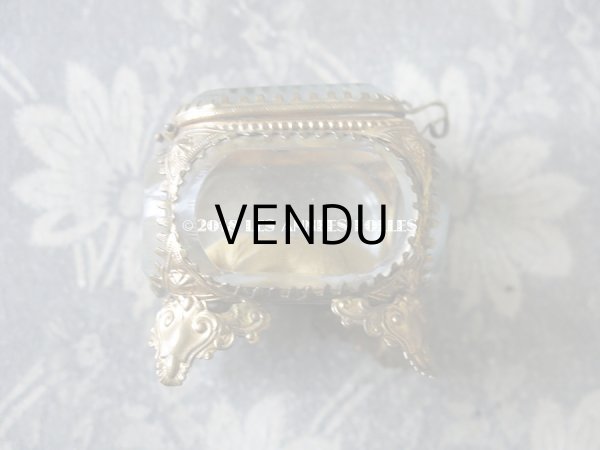 画像8: アンティーク 小さなジュエリーボックス　淡いマスタードカラーのシルク製クッション (8)