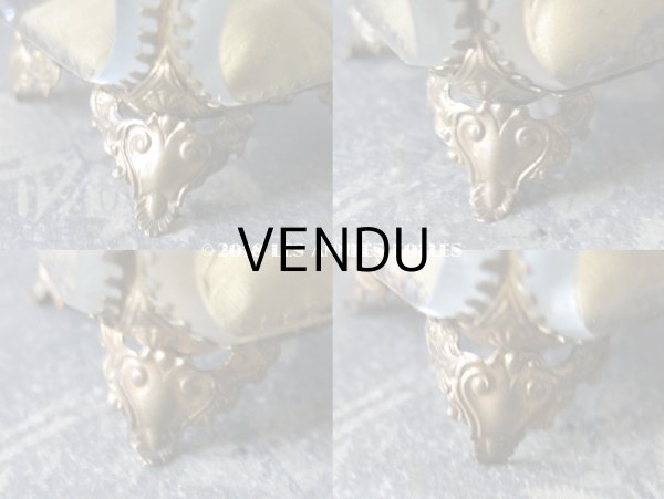 画像15: アンティーク 小さなジュエリーボックス　淡いマスタードカラーのシルク製クッション (15)