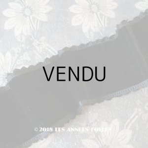画像: 19世紀 アンティーク シルク製 縁飾り付 ベルベットリボン 6.9cm幅 50cm 黒