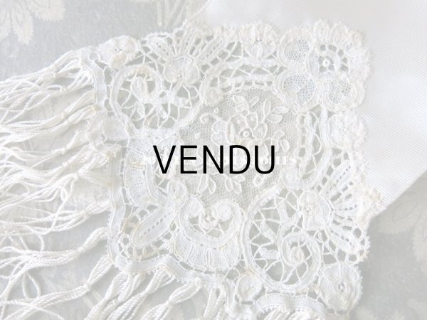 画像6: 1900年代 アンティーク ポワン・ド・ローズ＆デュセスレースの装飾入り コミュニオンの腕章　【ポワン・ド・ローズ】 (6)