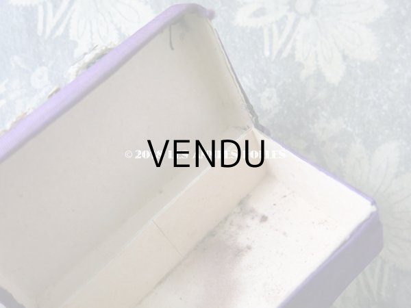 画像7: 【クリスマスセール2018対象外】 19世紀末 アンティーク　ロココトリムの小さなお菓子箱　シルク製 (7)