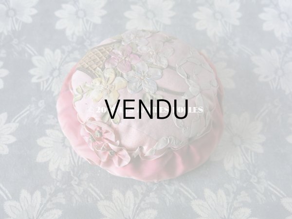 画像5: 【クリスマスセール2018対象外】 19世紀末 アンティーク ピンクッション 花かごのリボン刺繍  (5)