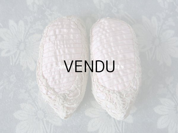 画像4: 1900年代 アンティーク  ドール用シューズ  淡いピンクのロココモチーフ付 (4)