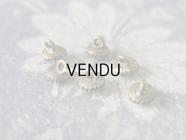 画像5: 【クリスマスセール2018対象外】 アンティーク ドール用 極小 ボタン 7mm 6ピースのセット オパールカラー (5)