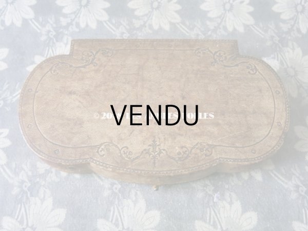 画像4: 1900年代 アンティーク シルバー製 リボン柄のソーイングセット 裁縫道具 (4)