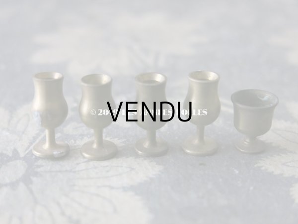 画像7: アンティーク ドール ミニョネット用 メタル製 とても小さなグラスのセット (7)