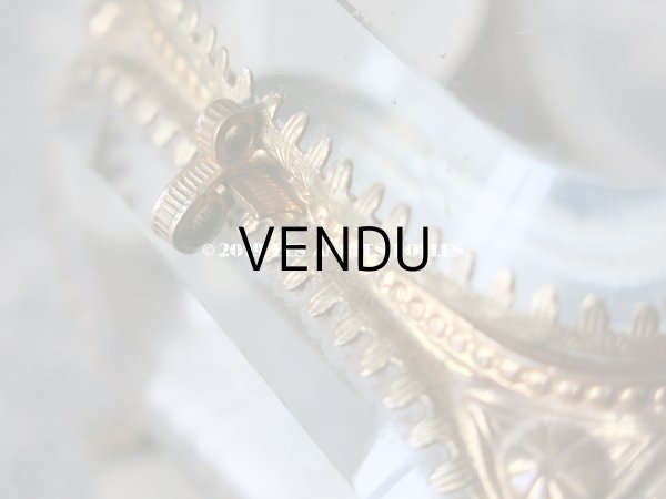 画像9: アンティーク 小さなジュエリーボックス　淡いグレイッシュブルーのシルク製クッション (9)