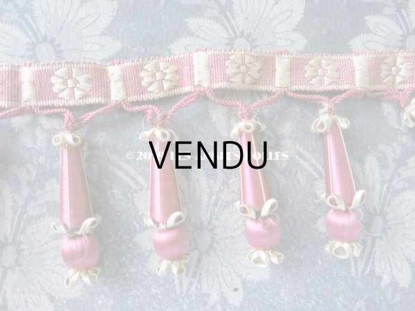 画像5: 19世紀 ナポレオン3世時代 アンティーク パスマントリー ピンク ポンポン (5)