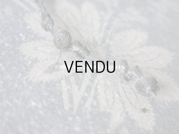 画像9: 1920年代 アンティーク メタル製 薔薇のロココトリム ロココリボン  (9)