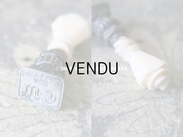 画像6: 19世紀末 アンティーク ドール用 シルバー製 とても小さなシーリングスタンプ 王冠＆モノグラム (6)