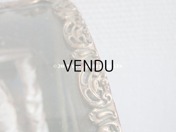 画像13: 19世紀末 アンティーク グローブ・ド・マリエ  ピンクのクッション＆ワックスフラワー 天使＆ロカイユ装飾のフレーム (13)