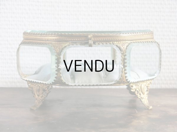 画像10: 19世紀 アンティーク 大きなジュエリーボックス 6角形　淡いブルーのクッション (10)