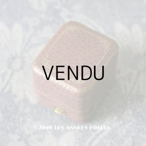 画像: アンティーク ジュエリーボックス 金彩入り ピンクベージュ リングボックス
