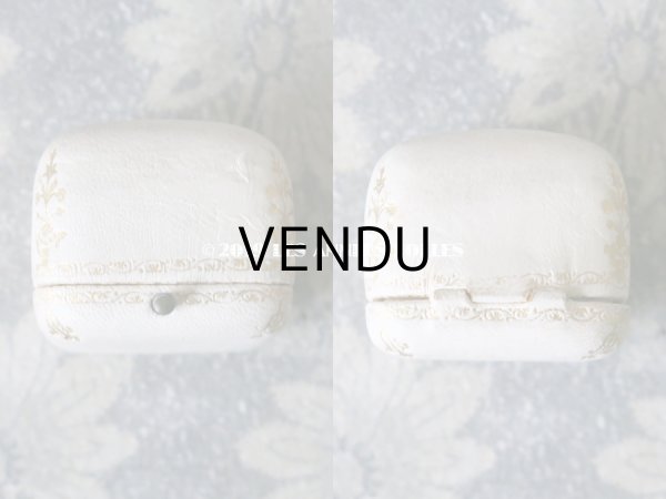 画像4: アンティーク 本革製 ジュエリーボックス 金彩入り オフホワイト リングボックス (4)