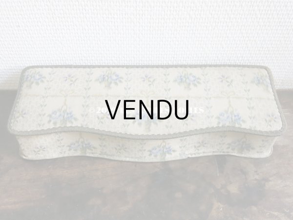 画像2: 1900年代 アンティーク 薔薇の花かご  カルトナージュボックス　青い薔薇＆薄紫色の花 (2)