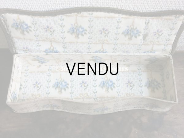 画像4: 1900年代 アンティーク 薔薇の花かご  カルトナージュボックス　青い薔薇＆薄紫色の花 (4)