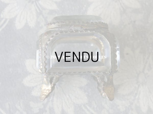 画像6: アンティーク 小さなジュエリーボックス グレイッシュブルーのシルク製クッション (6)