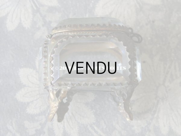 画像7: アンティーク 小さなジュエリーボックス グレイッシュブルーのシルク製クッション (7)