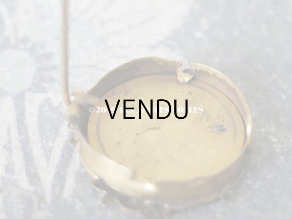 画像7: アンティーク 薔薇のフォトフレームのブローチ ゴールドプレート 刻印入り (7)