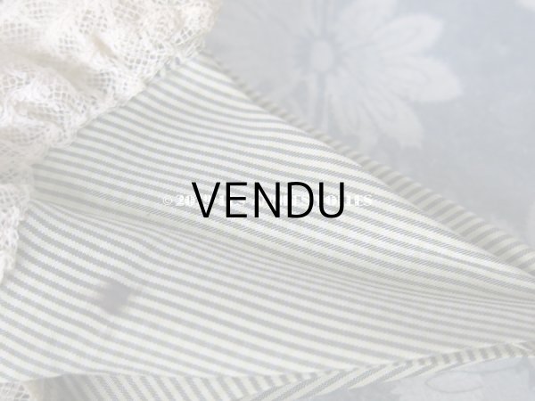 画像7:  アンティーク  ドール用 アンブレラ  グレーのピンストライプ (7)