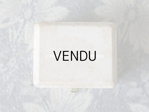 画像3: アンティーク ジュエリーボックス 金彩入り オフホワイト  (3)