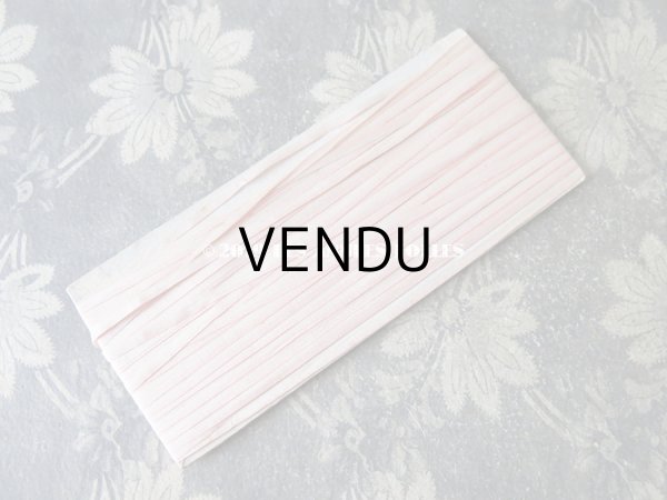 画像3: アンティーク  リボン刺繍 & ロココトリム用 シルク製 リボン 3.5mm幅 淡いピンク 約20m (3)