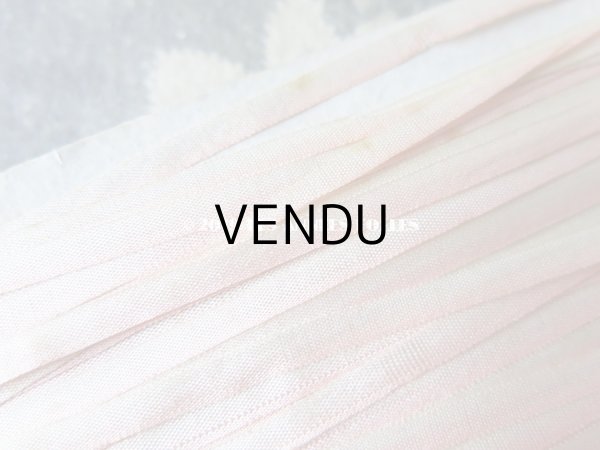 画像8: アンティーク  リボン刺繍 & ロココトリム用 シルク製 リボン 3.5mm幅 淡いピンク 約20m (8)