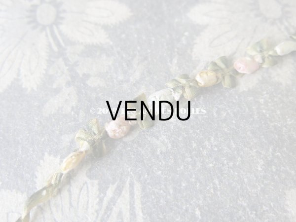 画像4: 1900年代 アンティーク シルク製 ロココトリム 3色の薔薇 ロココリボン 15cm (4)