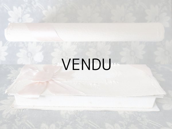 画像8: アンティーク ドラジェのお菓子箱 薔薇のガーランド＆ピンクのリボン (8)