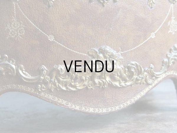 画像18: アンティーク 本革製 大きなジュエリーケース 天使と花のガーランド & ロカイユ装飾のオルモル (18)