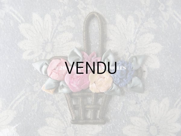 画像2: 未使用 1920年代 アンティーク ロココ調  シルク製 薔薇の花かごのモチーフ (2)